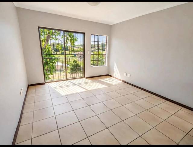 2 BEDROOM TOWNHOUSE FOR SALE IN MEYERTON CENTRAL